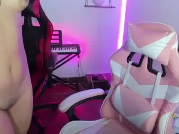 Stripchat Sex Cam of jessi_and_boy