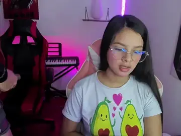 Stripchat Live Sex of jessi_and_boy