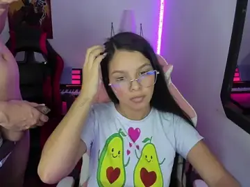 Stripchat Free Live Porn of jessi_and_boy