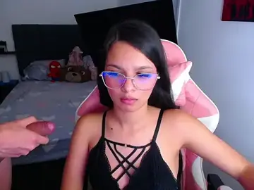 Stripchat Sex Cam of jessi_and_boy