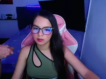 Stripchat Live Sex of jessi_and_boy