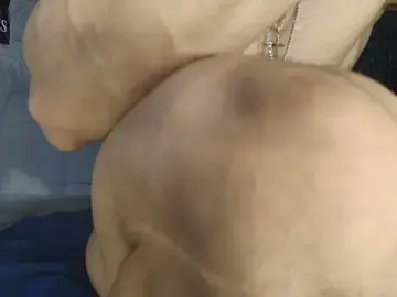 Stripchat Sex Cam of AlexLenox_