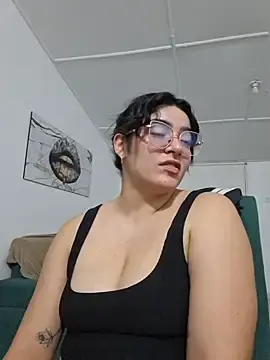 Stripchat Free Live Porn of Lia_flowers