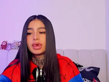 Stripchat Sex Chat of Aliceee_0