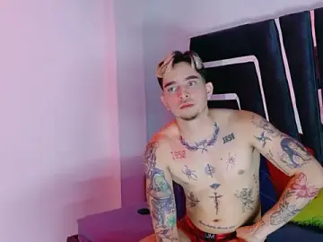 Stripchat Watch Live Sex Cams of AliceandMax
