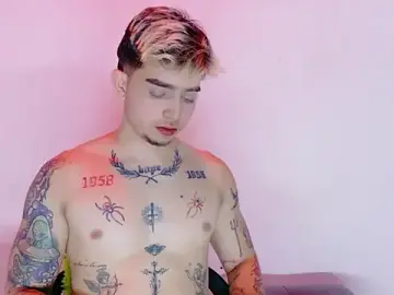 Stripchat Free Porn Cam of AliceandMax