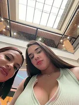Stripchat Free Live Porn of BellaLeclair