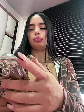 Stripchat Adult Video Chat of perla_kem_