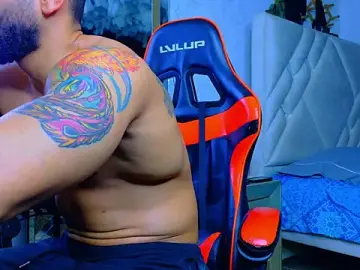 Stripchat Watch Live Sex Cams of Rich_boy01