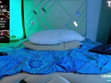 Stripchat Live Sex Cam of Rich_boy01