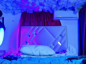 Stripchat Free Porn Cam of Rich_boy01