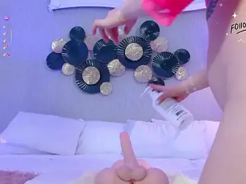 Stripchat Private Sex Chat of issys_lam