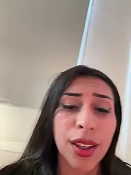 Stripchat Live Sex Cam of sweetAli_