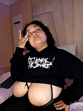 Stripchat Live Sex Cam of KITY_HILL