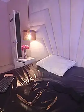 Stripchat Free Porn Cam of KITY_HILL