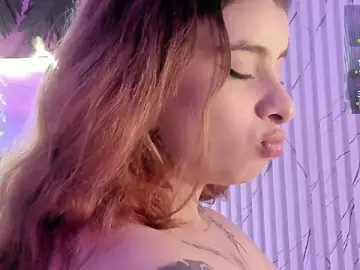 Stripchat Best Webcam of Naomy_tay1