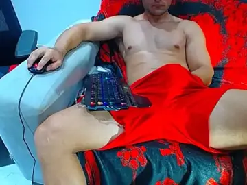 Stripchat Live Sex Cam of hugo_19cm