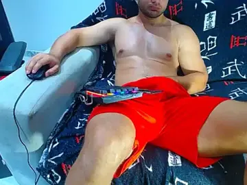 Stripchat Sex Chat of hugo_19cm