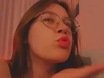 Stripchat Nude Webcam of Mia_Luw