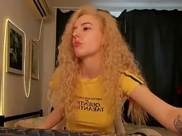 Stripchat Live Sex Cam of Fire_moth