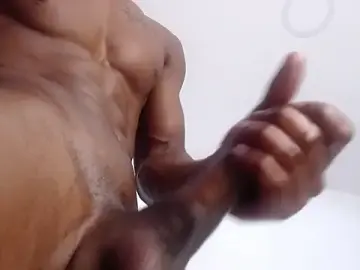 Stripchat Live Sex of drake_brwon_23