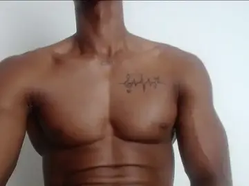 Stripchat Free Porn Cam of drake_brwon_23