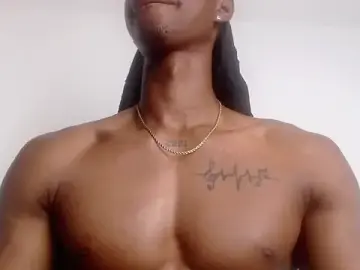 Stripchat Live Sex of drake_brwon_23