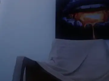 Stripchat Sex Cam of drake_brwon_23