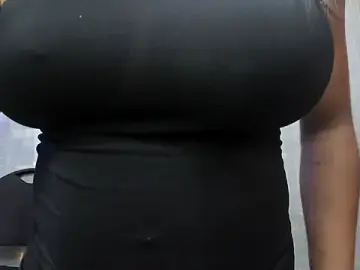 Stripchat Live Porn of KatieGomez