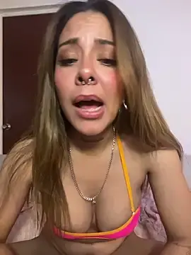 Stripchat Live Sex Cam of LilEuphoria