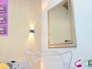 Stripchat Adult Webcam of _Valeria_Brown