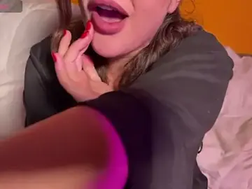 Stripchat Watch Live Sex Cams of Elinatiranda