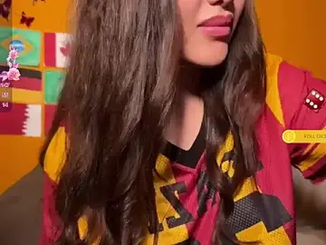 Stripchat Free Porn Cam of Elinatiranda
