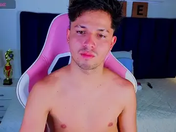 Stripchat Sex Cam of Issac_james_