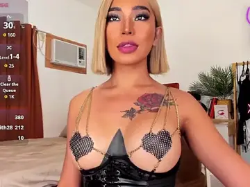 Stripchat Watch Live Sex Cams of Lustrous_Nathalie