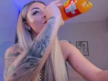 Stripchat Adult Webcams of emily_bloom