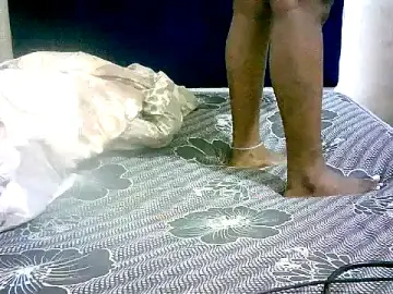 Stripchat Watch Live Sex Cams of honeypotsweet