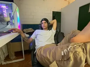 Stripchat Adult Webcams of Max_TheHorseDick