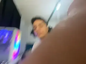 Stripchat Nude Webcam of Max_TheHorseDick