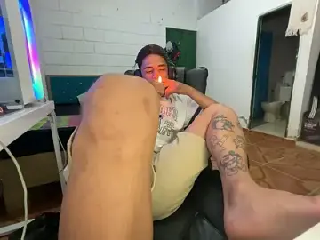 Stripchat Adult Video Chat of Max_TheHorseDick