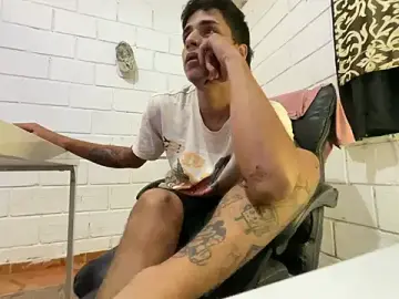 Stripchat Best Webcam of Max_TheHorseDick