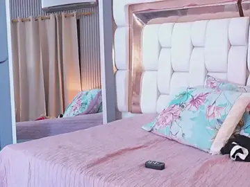 Stripchat Nude Webcam of kinkylittlegirll