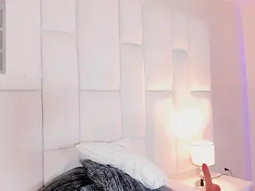 Stripchat Nude Webcam of andrea_alvarz