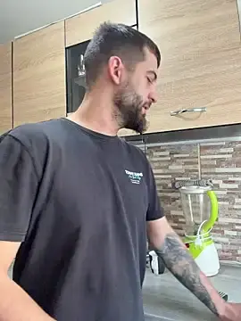 Stripchat Adult Webcams of Pablo_Hornyguy95