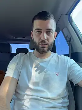 Stripchat Live Sex of Pablo_Hornyguy95