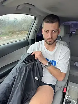 Stripchat Live Porn of Pablo_Hornyguy95