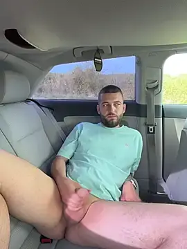 Stripchat Sex Cam of Pablo_Hornyguy95