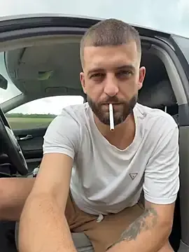 Stripchat Free Live Porn of Pablo_Hornyguy95