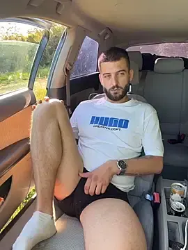 Stripchat Live Sex Cam of Pablo_Hornyguy95