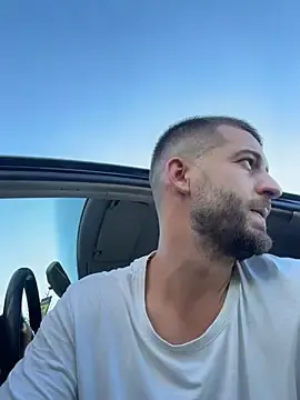 Stripchat Watch Live Sex Cams of Pablo_Hornyguy95